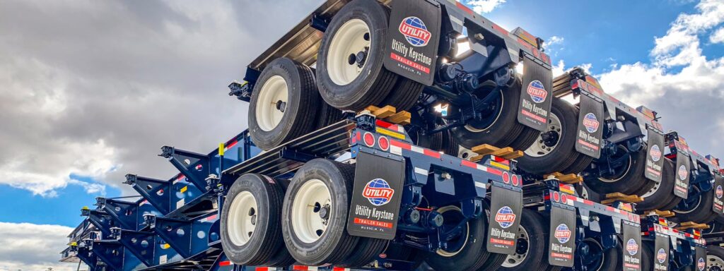 Semi-trailer chassis.