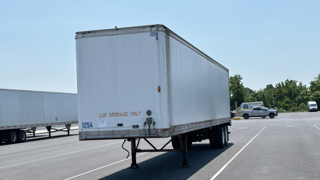 1997 46′ x 96″ Dorsey – Dry Van — T17052