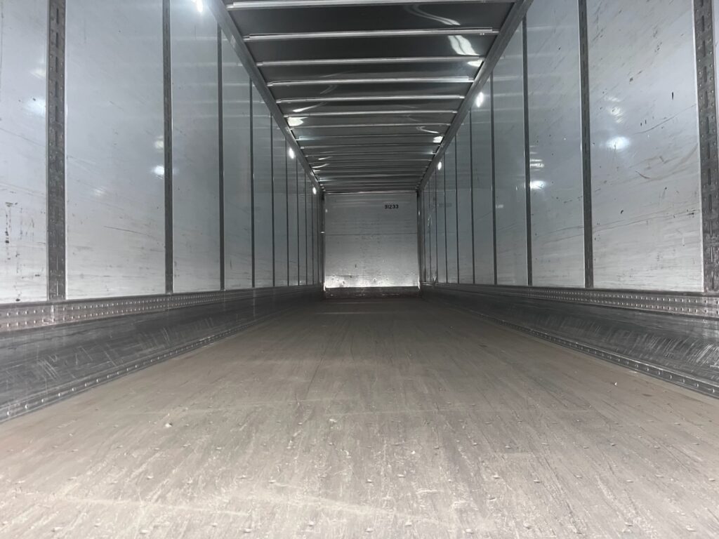 2014 48′ x 102″ Hyundai – Dry Van — T16486