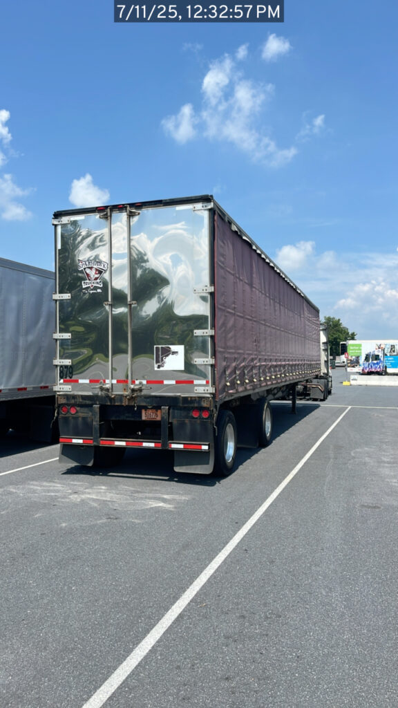 2006 50′ x 102″ Utility – Curtain Side — T17461