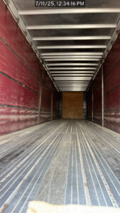 2006 50′ x 102″ Utility – Curtain Side — T17461