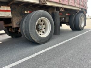 2006 50′ x 102″ Utility – Curtain Side — T17459