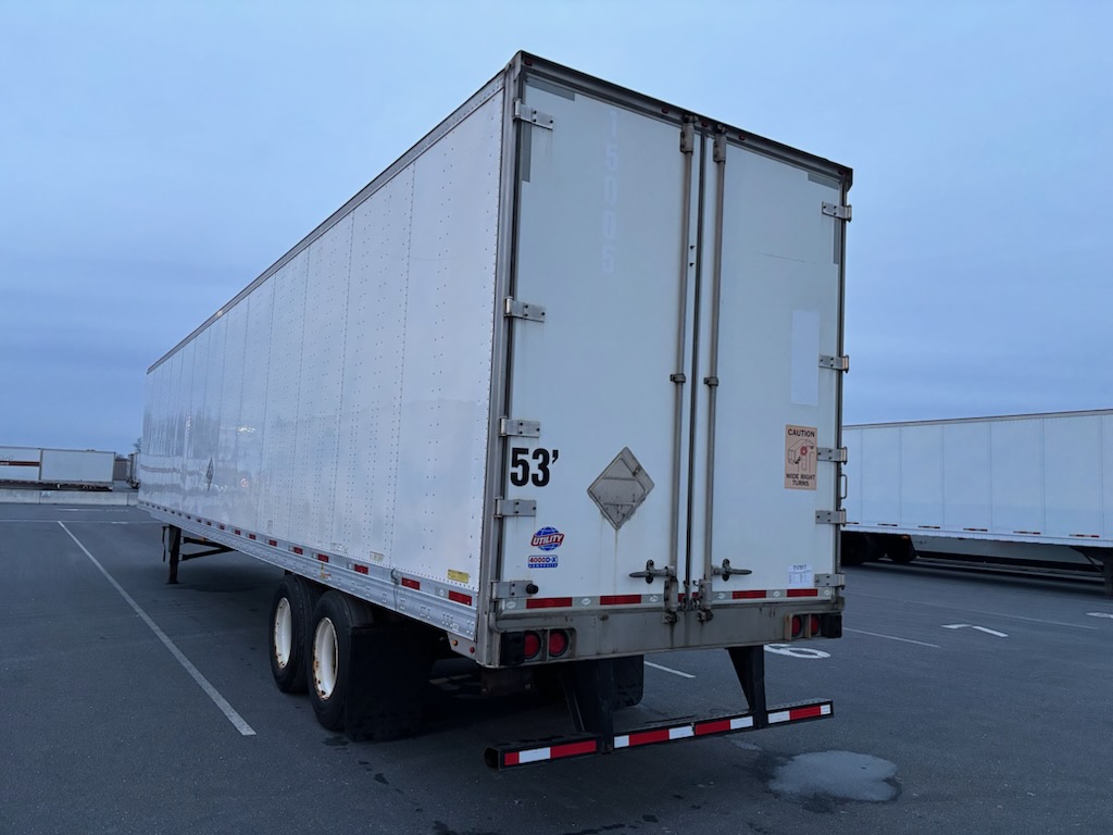 2015 53′ x 102″ Utility – Dry Van — T17517