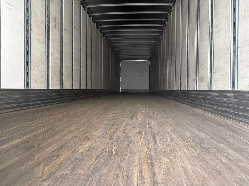 2016 53′ x 102″ Strick – Dry Van — T18260