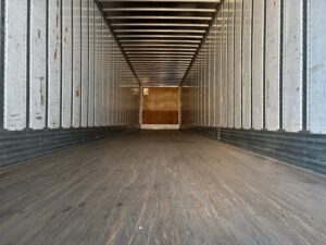 2015 53′ x 102″ Utility – Dry Van — T18341