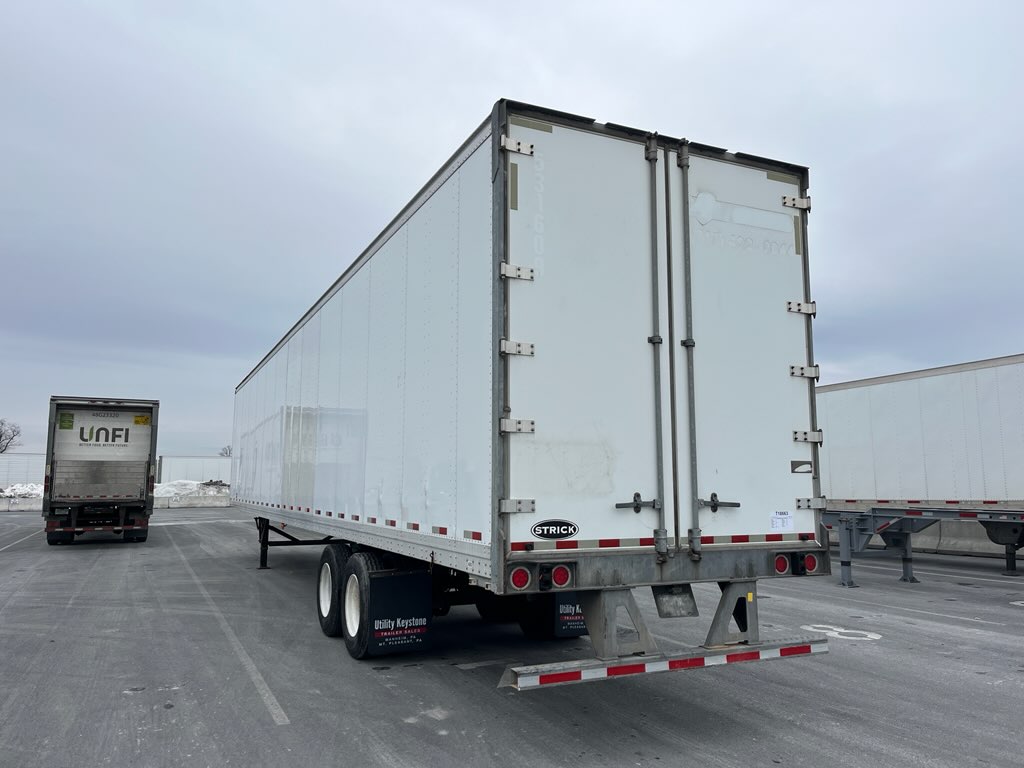 2016 53′ x 102″ Strick – Dry Van — T18663