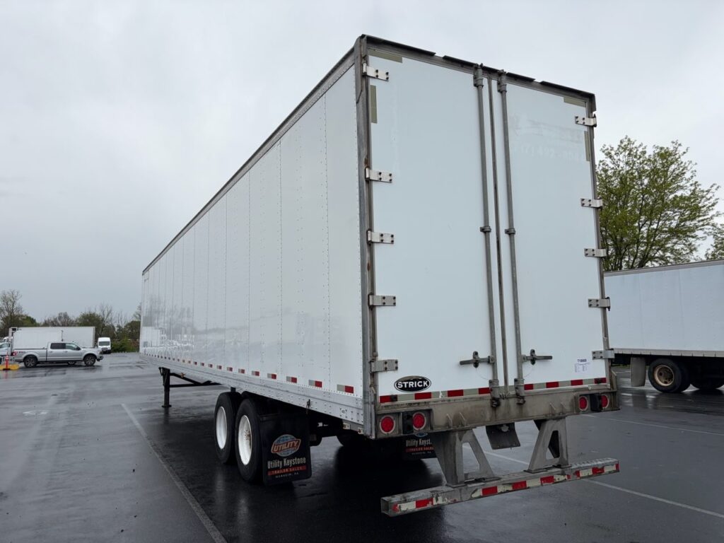 2016 53′ x 102″ Strick – Dry Van — T18668