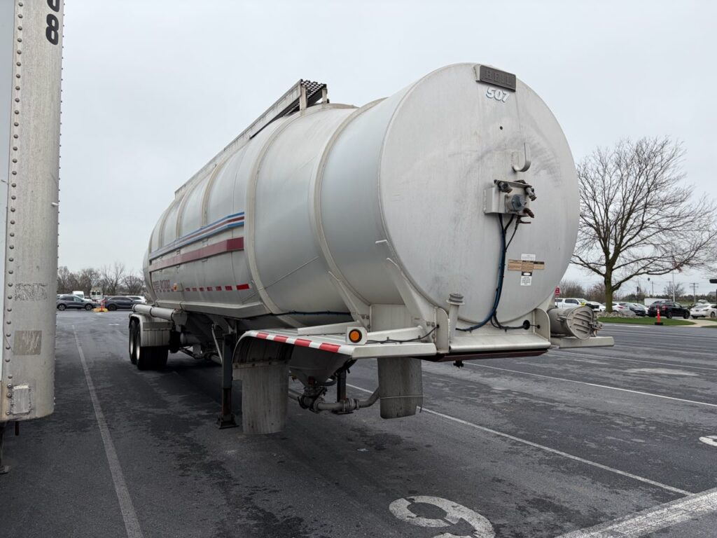 2005 42′ x 96″ Heil – Tank — T18779