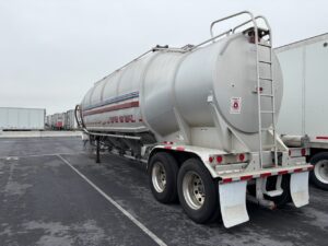 2005 42′ x 96″ Heil – Tank — T18779