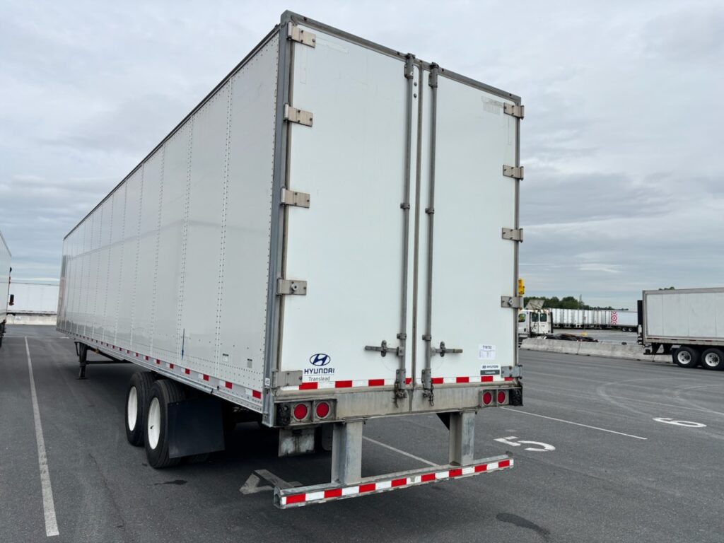 2017 53′ x 102″ Hyundai – Dry Van — T18722
