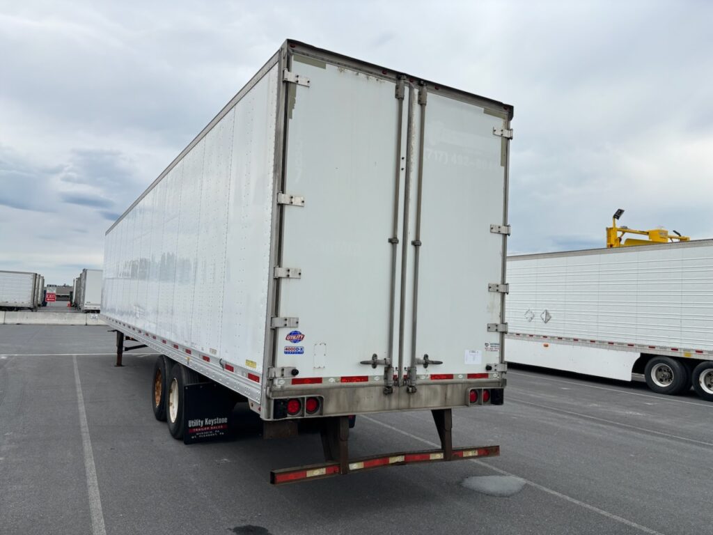 2015 53′ x 102″ Utility – Dry Van — T18873
