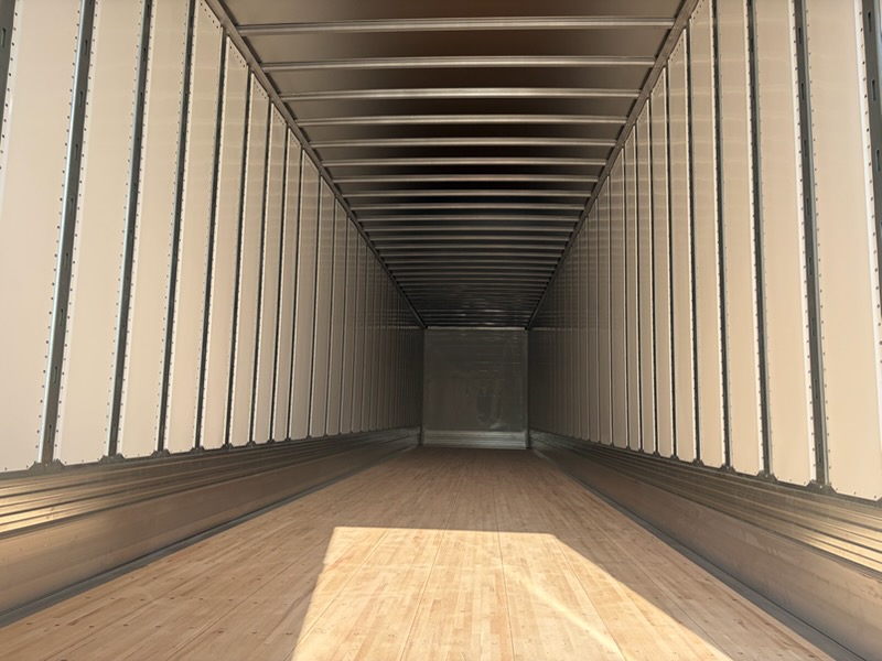 2027 53′ x 102″ Utility – Dry Van — V7737620