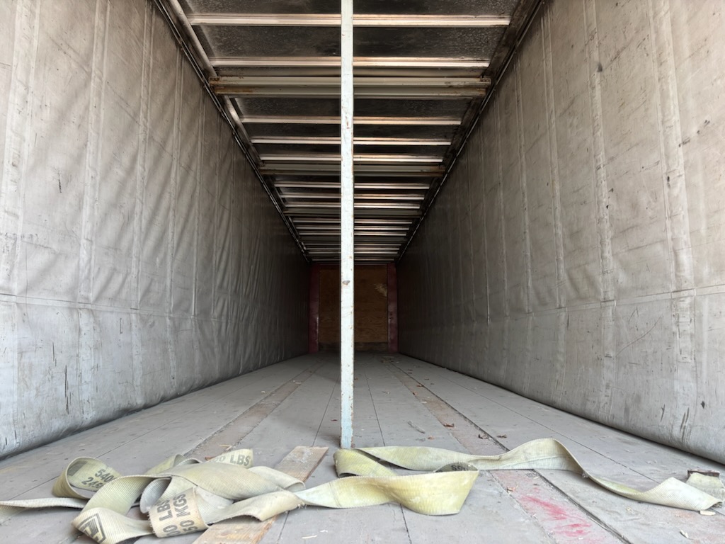 2012 53′ x 102″ Utility – Curtain Side — T19278