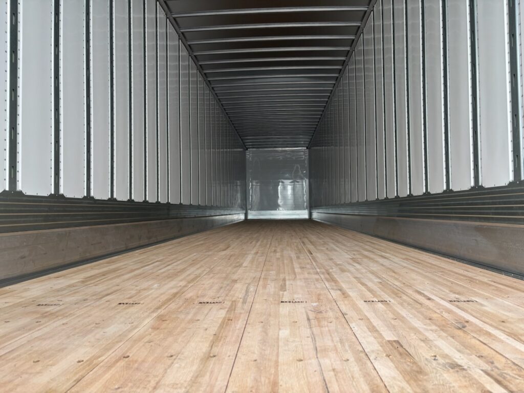 2027 53′ x 102″ Utility – Dry Van — V7737592