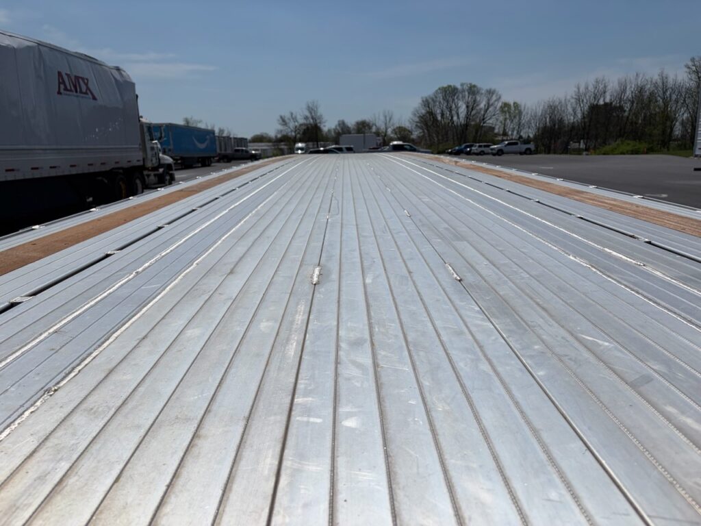 2026 53′ x 102″ Extreme – Flatbed — T1003220