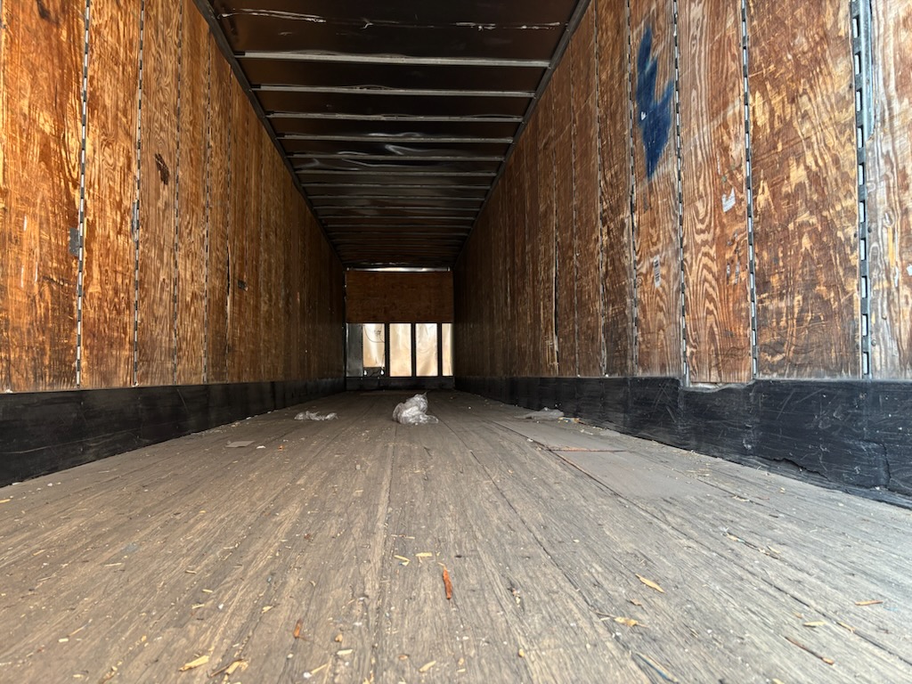 2000 53′ x 102″ Hyundai – Dry Van — T19376