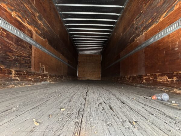 2000 48′ x 102″ Strick – Dry Van — T19570