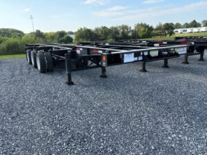 2026 96″ Hyundai – 20/40 12 Pin Tri Axle — T19710